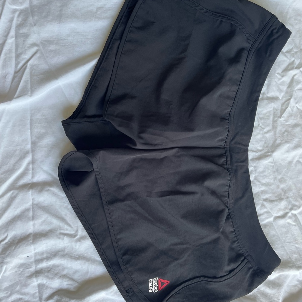 Reebok black shorts size large